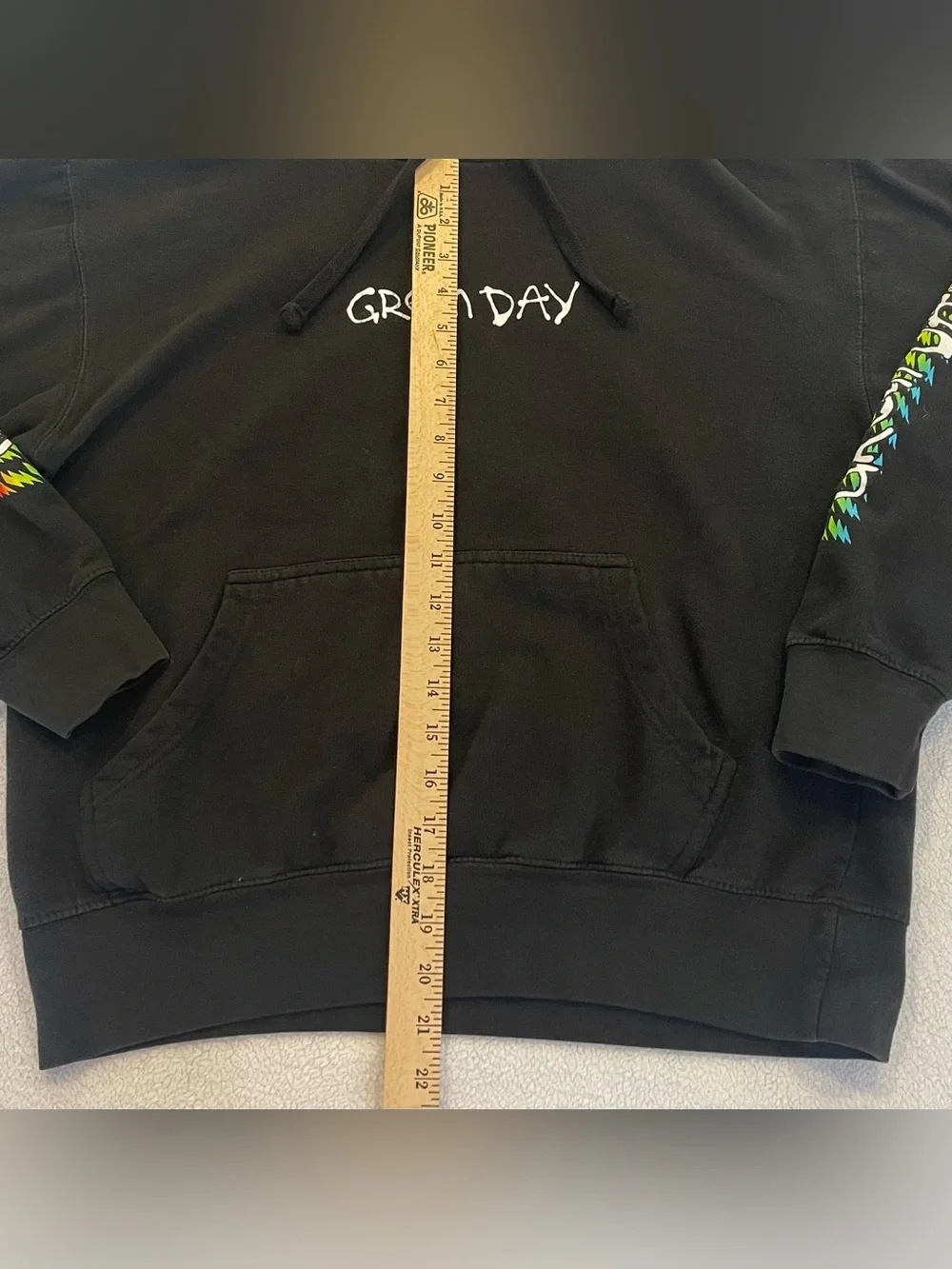 Green Day Hoodie Medium Black Unicorn Graphic Band Merch Pop Punk Sweatshirt